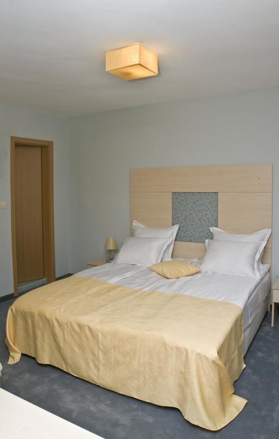 Hotel 4 Zona Σόφια Εξωτερικό φωτογραφία
