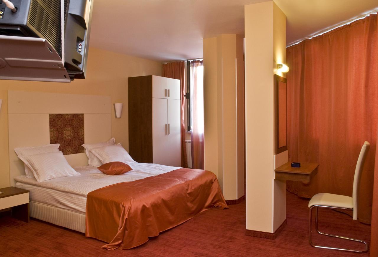 Hotel 4 Zona Σόφια Εξωτερικό φωτογραφία